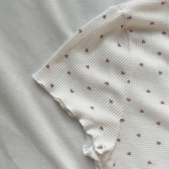 White and pink waffle knit lettuce trim tee - Picture 7 of 8